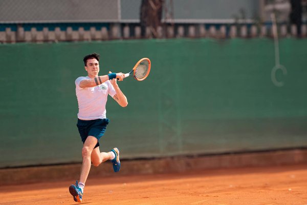 Tendances et astuces essentielles pour amateurs de sport