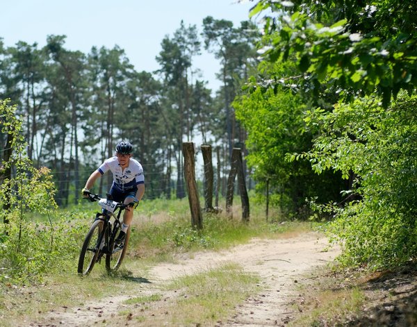"L'Essor du Sport Inclusif et Paralympique : Une Révolution en Marche";87 "Les Dernières Innovations en Nutrition pour Sportifs : Découvrez les Tendances Actuelles